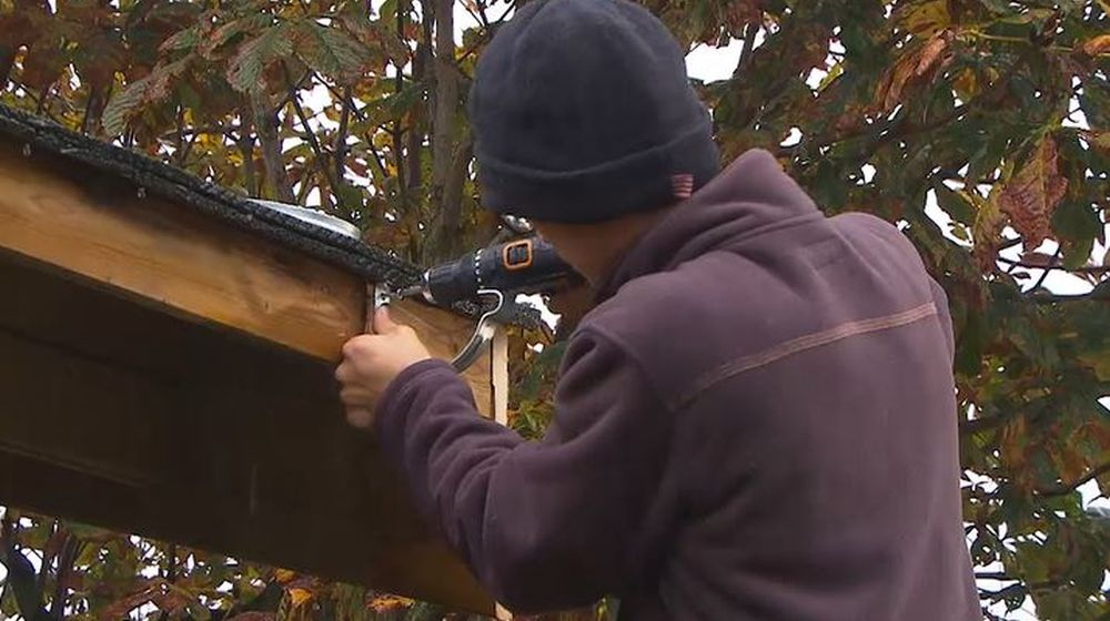 beugel monteren dakgoten renovatie