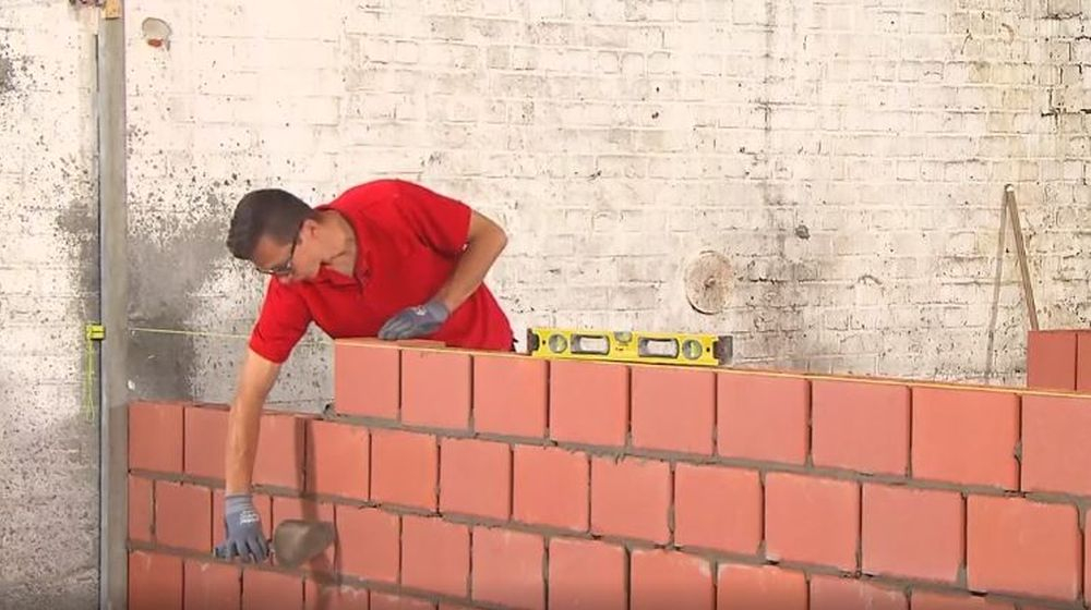 halfsteensverband muur metselen