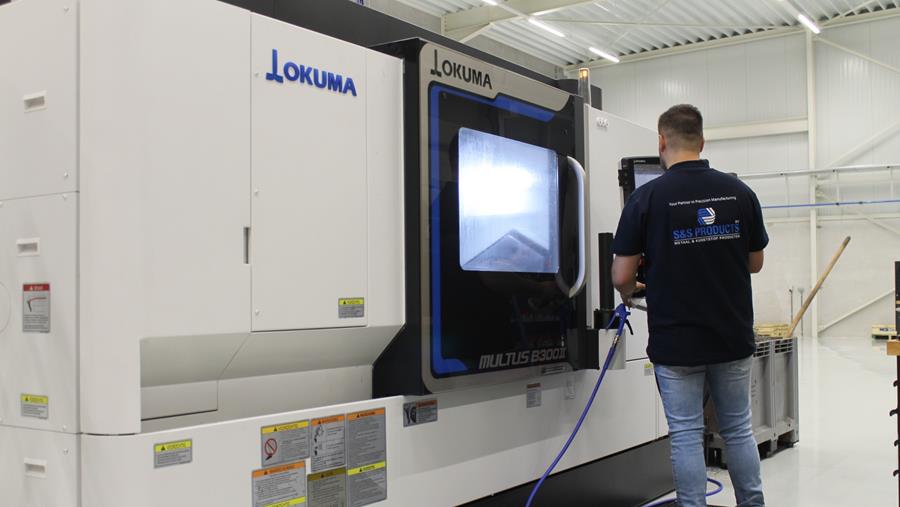 Met de MULTUS B300 II CNC multitask machine haalt S&S Products wel heel veel potentieel in huis, en dat binnen een zeer beperkt chassisvolume. Met toch 900 mm tussen de punten bewerkt men werkstukken tot 450 mm in diameter