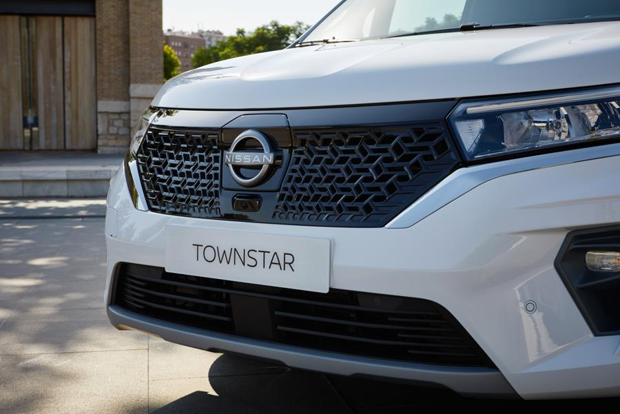 NISSAN TOWNSTAR