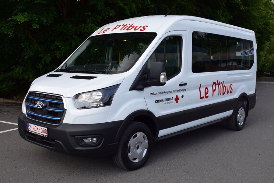 Ford E-Transit vervangt dieselbus bij Rode Kruis Bastenaken 1